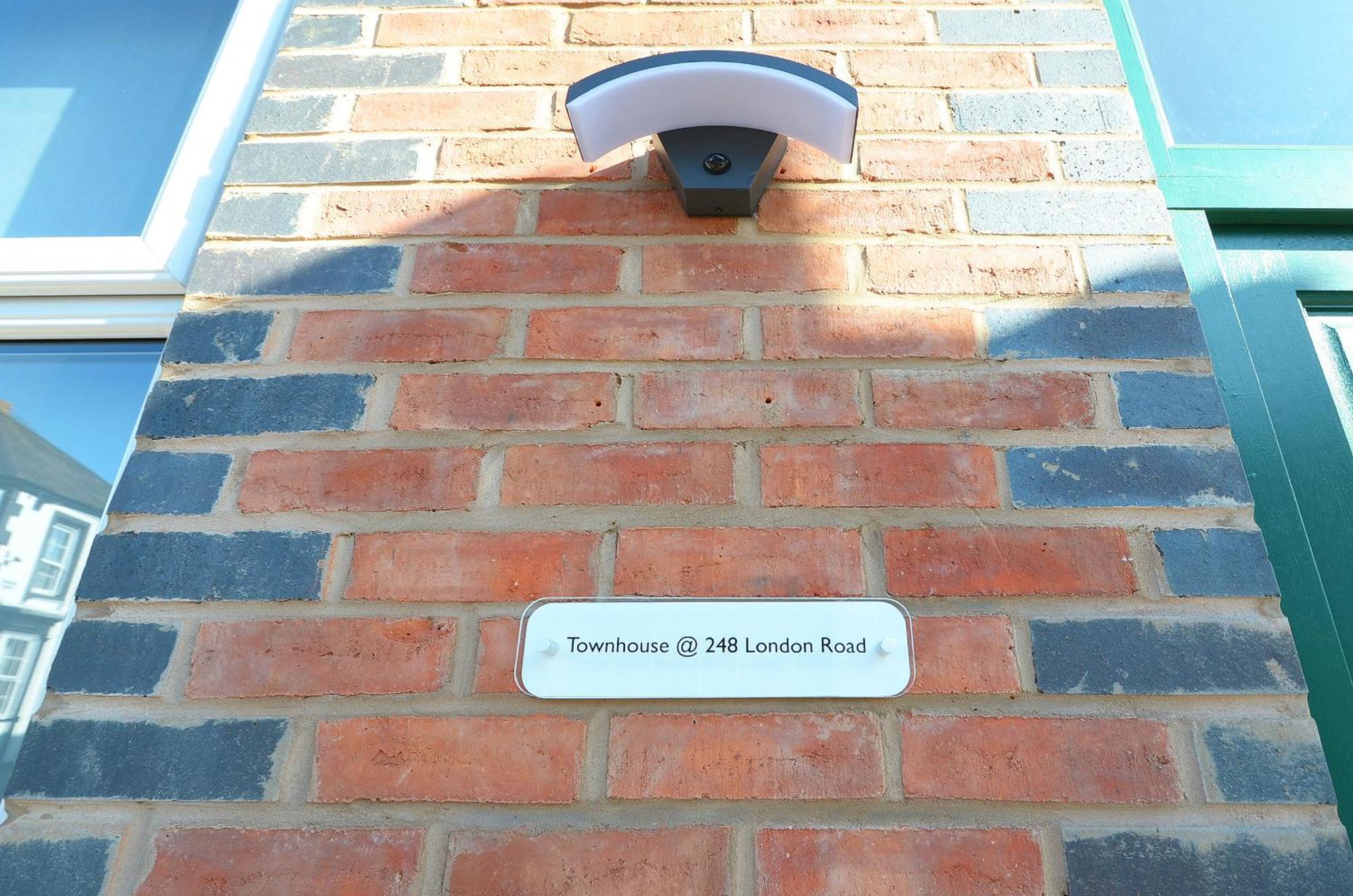 Townhouse Plus @ London Road Stoke Buitenkant foto